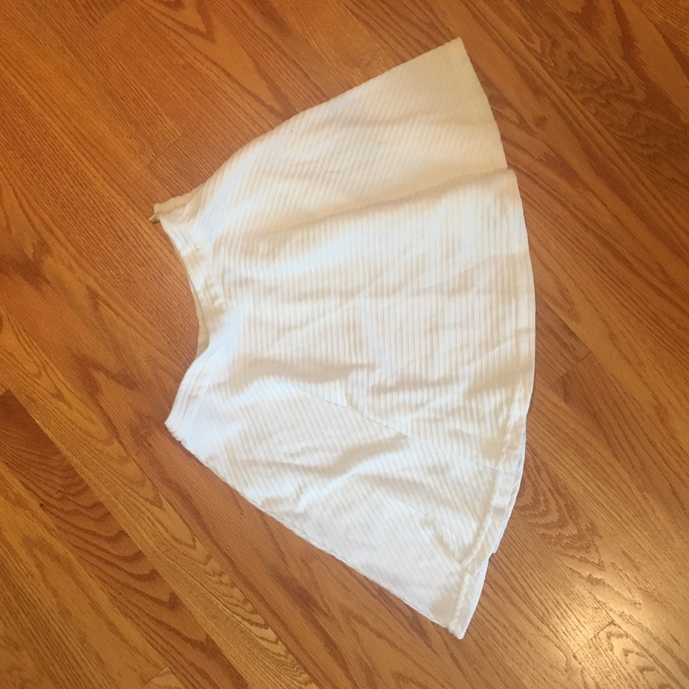 forever 21 white skater skirt (size small)